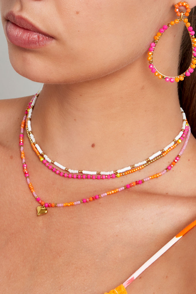 Bead necklace colours