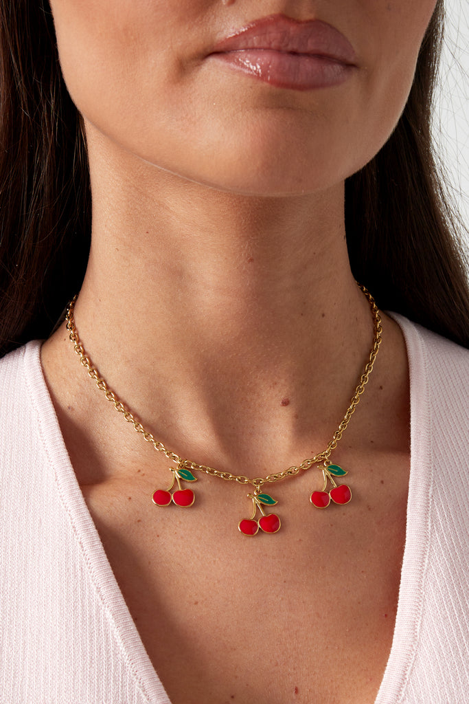 Necklace triple cherry