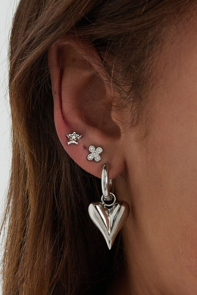 Stud earrings shiny star