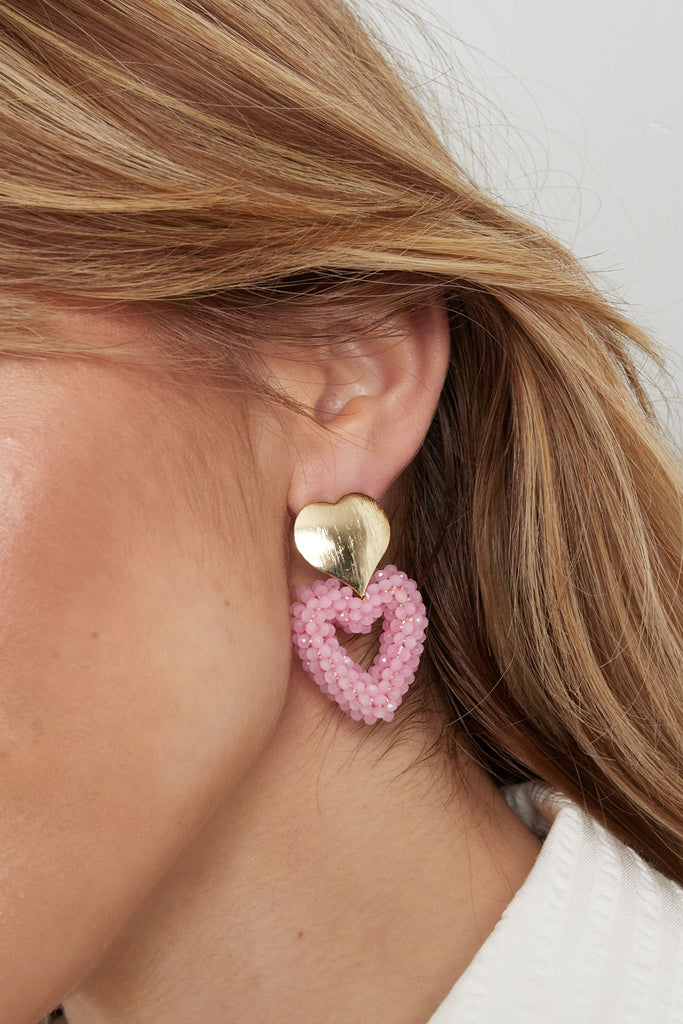 Earrings beaded heart small