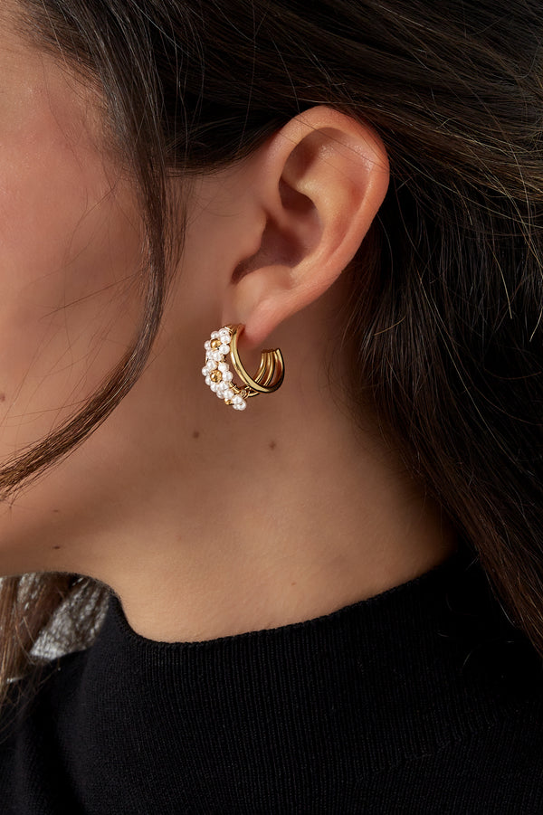 Earrings pearly flowers