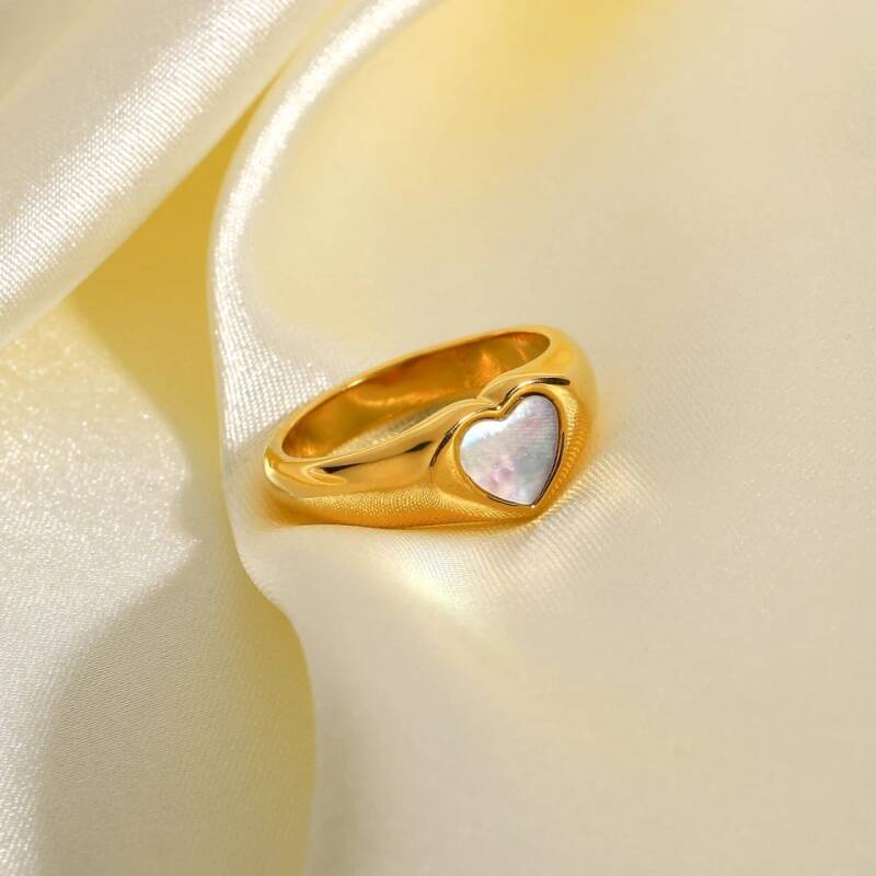 White heart ring  goud