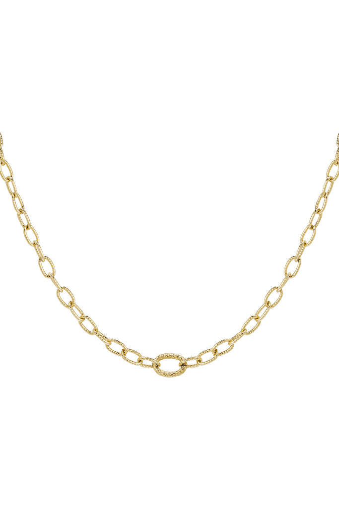 Chain necklace subtle pattern