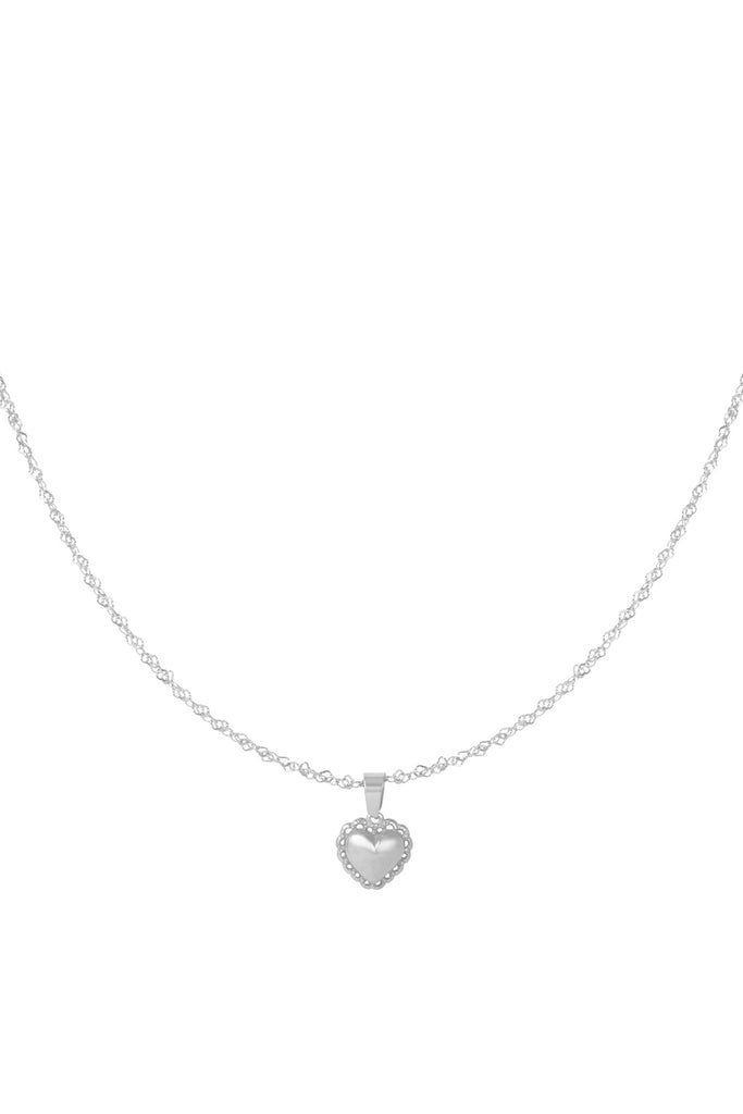 Twisted necklace with heart