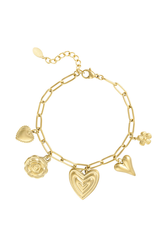 Bracelet floating heart charms