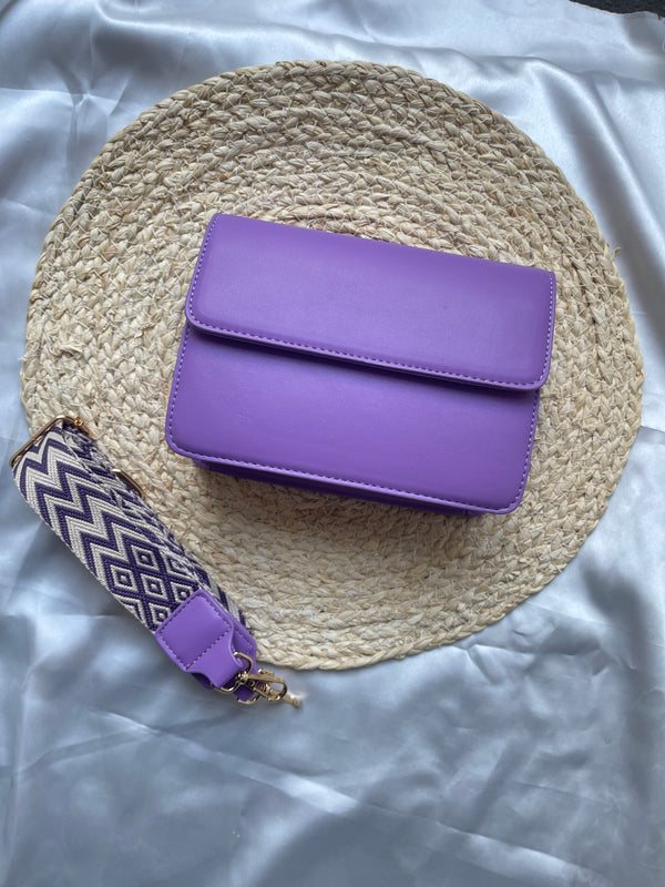 Basic shoulder bag with strap purple