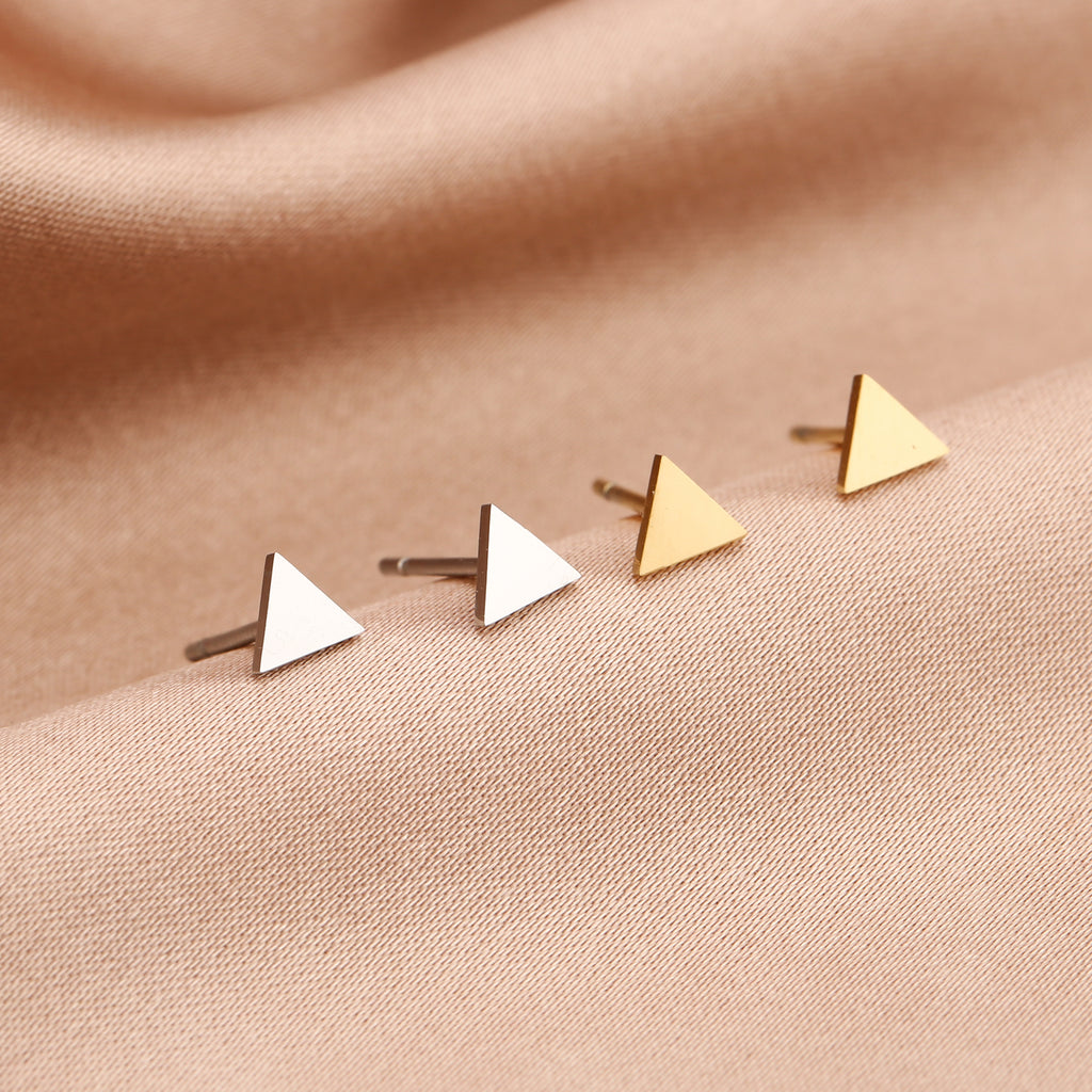 Stud earrings plain triangle