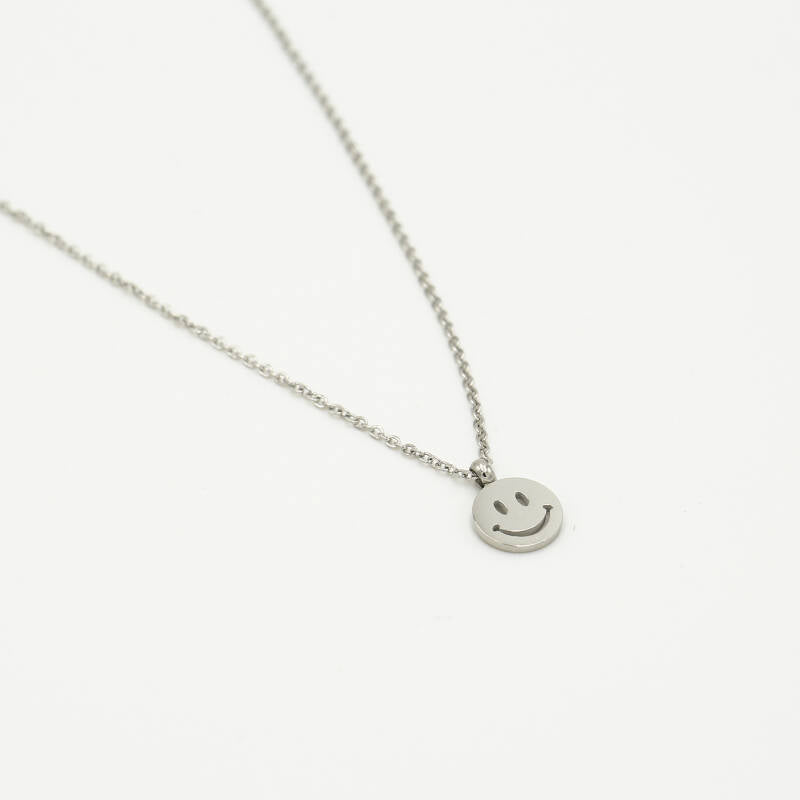 Necklace smiley simple