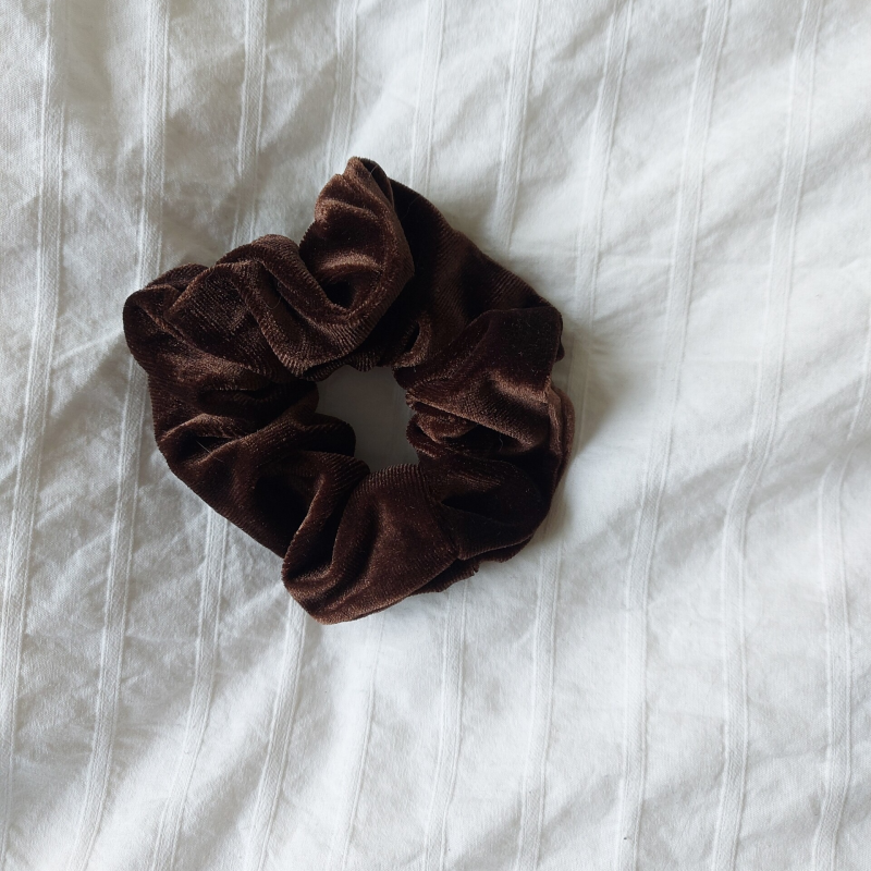 Scrunchie velvet dark brown